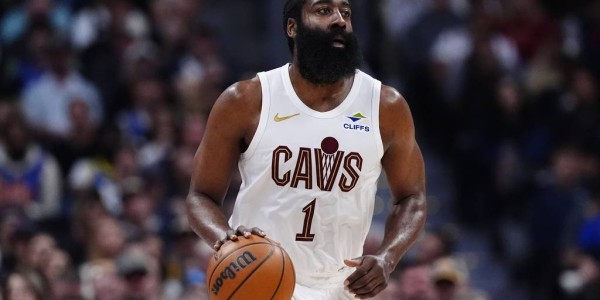 大心脏！哈登关键三分为胜利奠基 2战最后时刻定江山