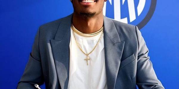 冬窗潜在转会11人盘点：巴萨门将国米后卫入选，英超火爆边锋在列