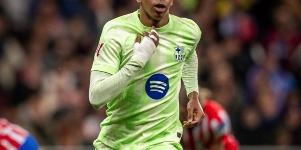 凌晨3点欧冠打响西甲内战：亚马尔冲击4连斩 2人，反戈巴萨